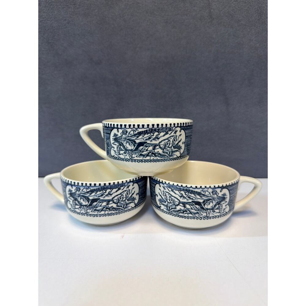 VINTAGE CURRIER AND IVES CUP BLUE & WHITE ROYAL CHINA HORSE & CARRIAGE SET OF 3
